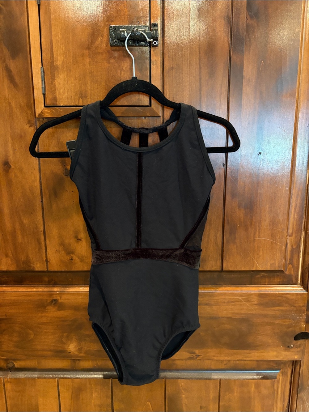 🐝 Honeycut Black Velvet-Trim Leotard